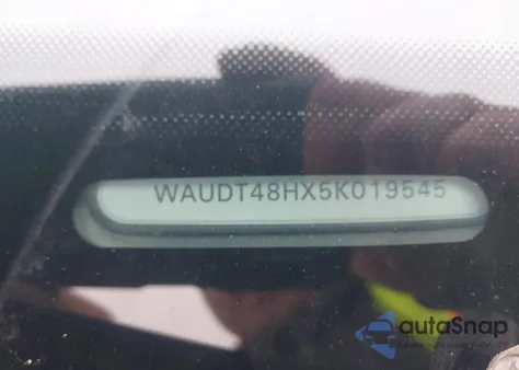 2005 Audi A4 3.0 from USA, damaged, VIN WAUDT48HX5K019545